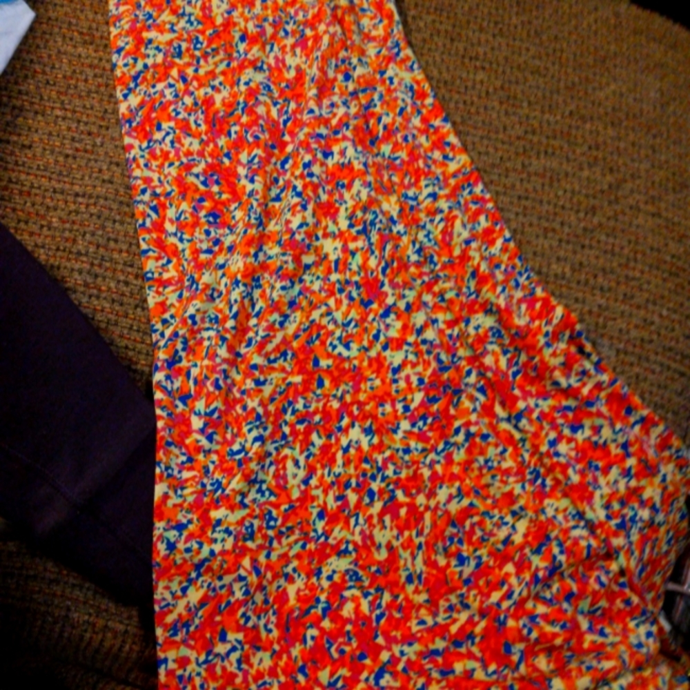 Skirts - Picture 3 of 5